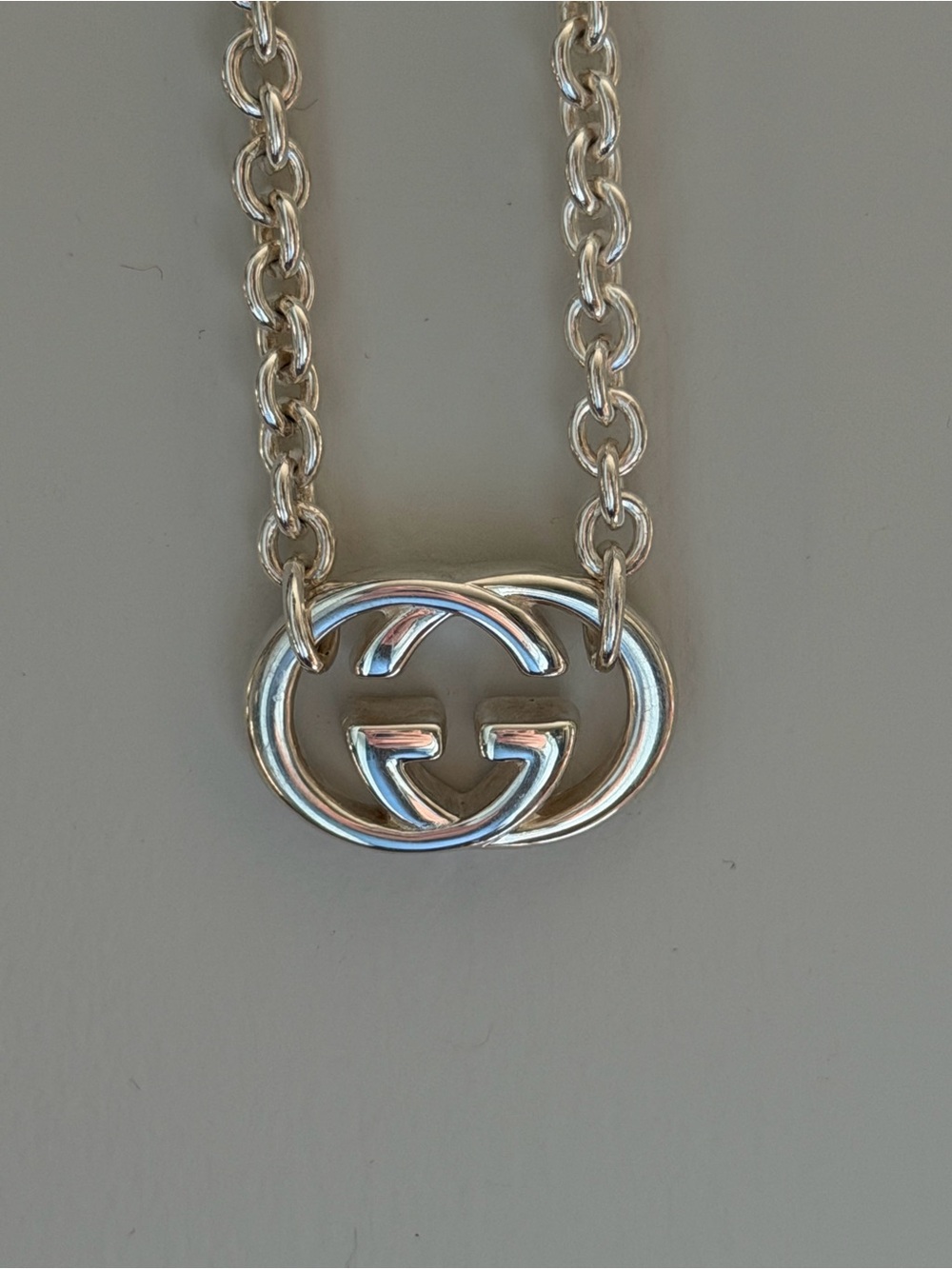 Gucci GG interlocking Gs chain necklace Excellent condition. Pouch and box incl.
